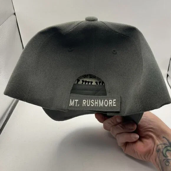 Tourist Y2k hat - Picture 3 of 5